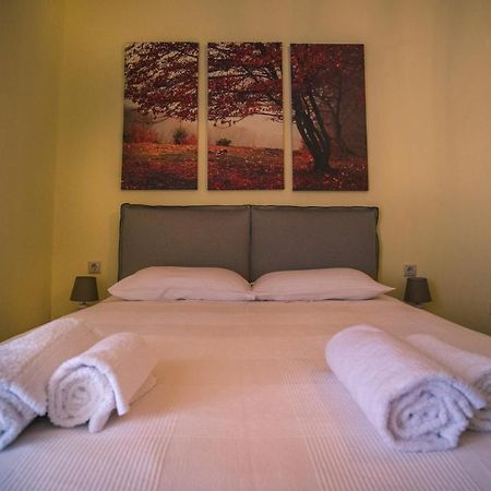 Penny'S Apartment Exambela Екстер'єр фото